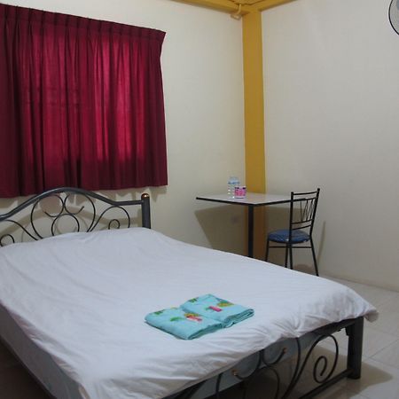 Oyo 592 Goldenville Villa Chiang Rai Exterior foto