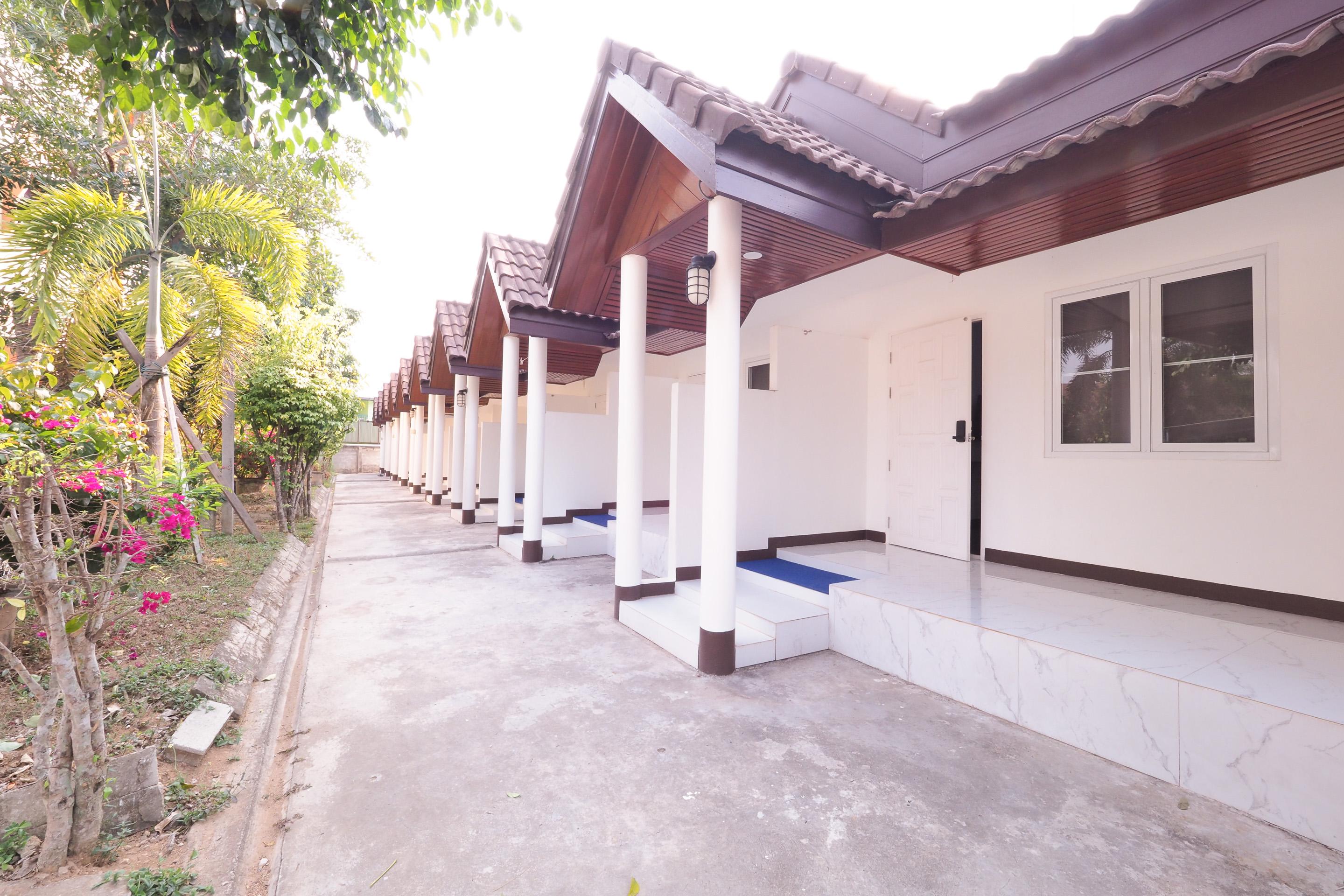 Oyo 592 Goldenville Villa Chiang Rai Exterior foto